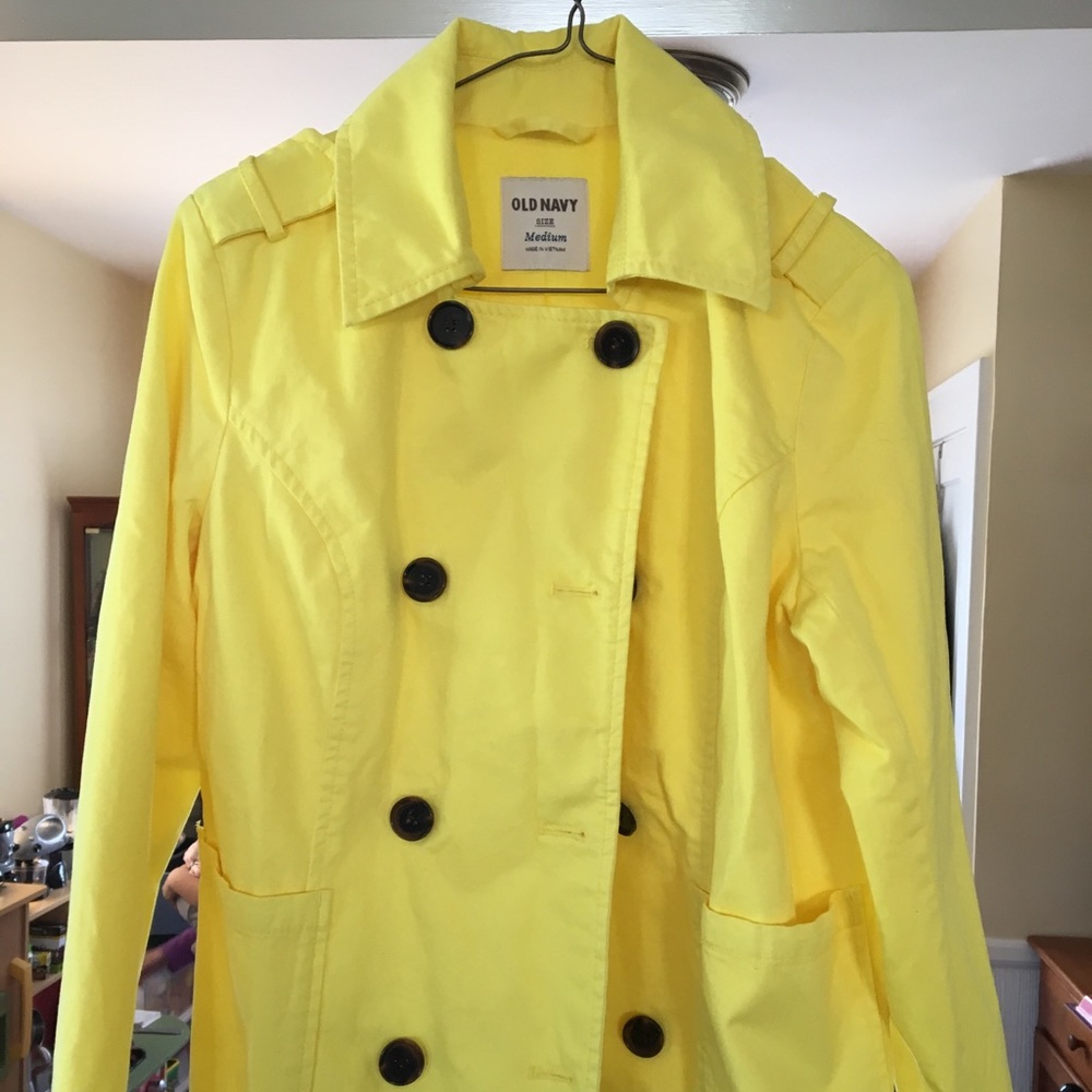 Spring button down coat ☀️